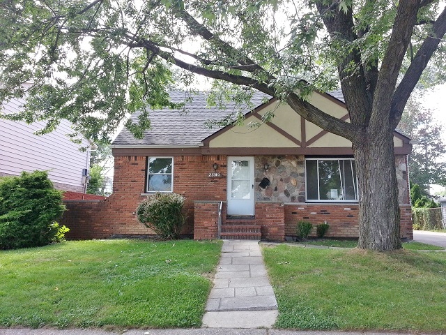 25103 Cole, Roseville, MI 48066 