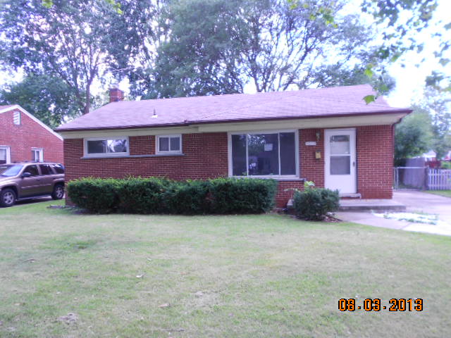 9073 Brentwood St, Livonia, MI 48150 