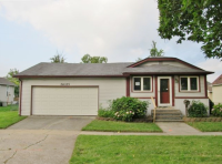 26325 Ypsilanti St, Flat Rock, MI 48134 