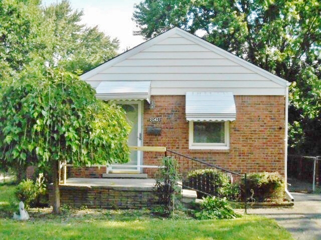 20421 Kingsville St, Harper Woods, MI 48225 