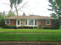 13731 Victoria St., Oak Park, MI 48237 