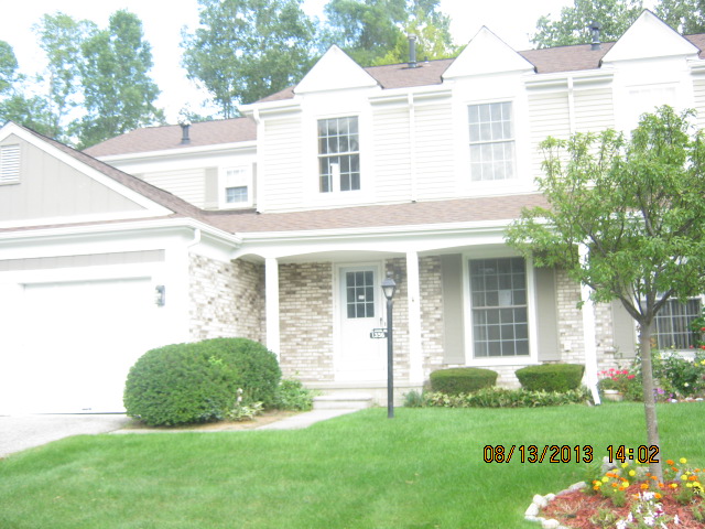 1356 Crescent Ln #309, Rochester Hills, MI 48306 