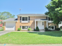 1693 Sheffield Dr, Ypsilanti, MI 48198 
