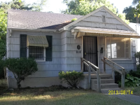 818 W Jackson Ave, Flint, MI 48504 