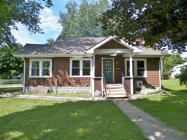 1121 N Main St, Lapeer, MI 48446 