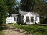 1722 Upland Dr, Kalamazoo, MI 49048 