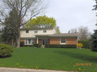 2853 Rossmoor Circle, Bloomfield Township, MI 48302 