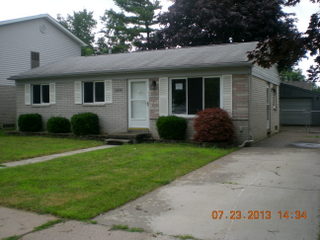 24430 Trombley St, Clinton Township, MI 48035 