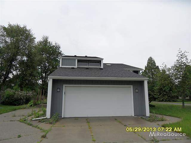 Vista Belle, East China, MI 48054 