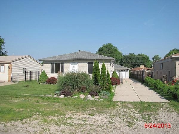 Genereaux, Harrison Township, MI 48045 