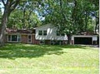 Alsup Ave, Commerce Township, MI 48382 