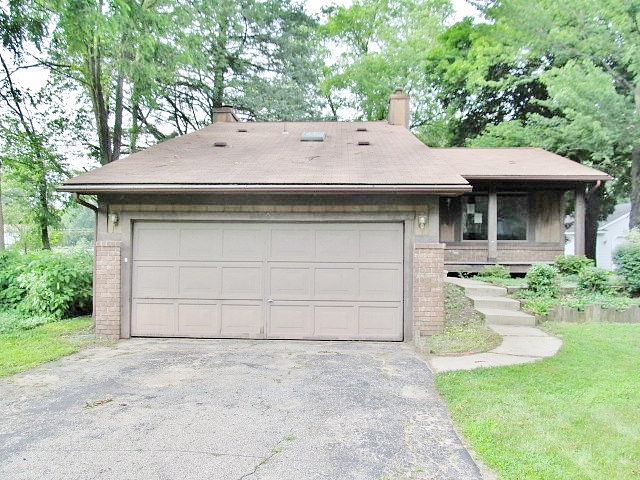 Wise Rd, Commerce Township, MI 48382 