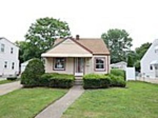 Charlevoix, Clawson, MI 48017 