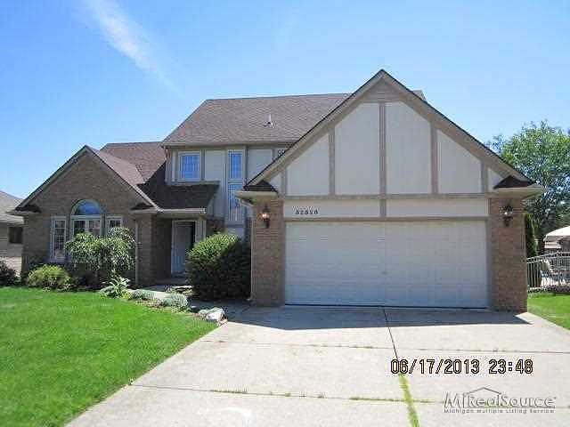 Deerwood, Macomb, MI 48042 