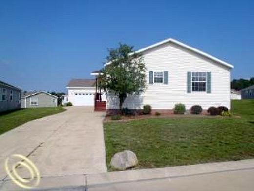 Fairfax, Holly, MI 48442 