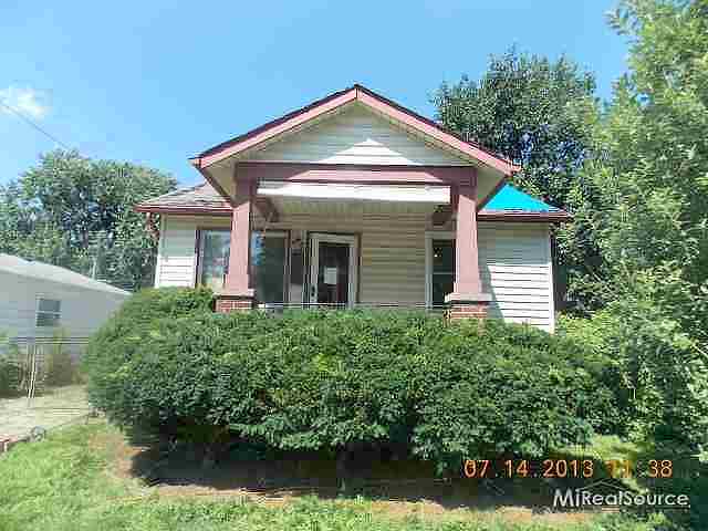 Harding Ave, Hazel Park, MI 48030 