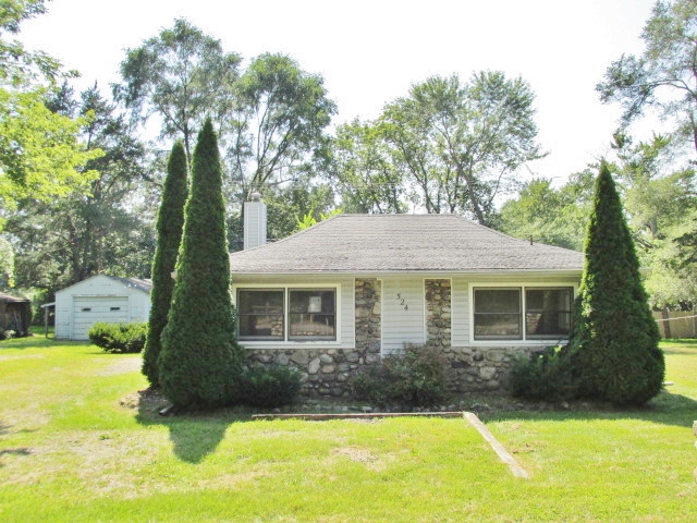 524 Union Lake Rd, White Lake, MI 48386 