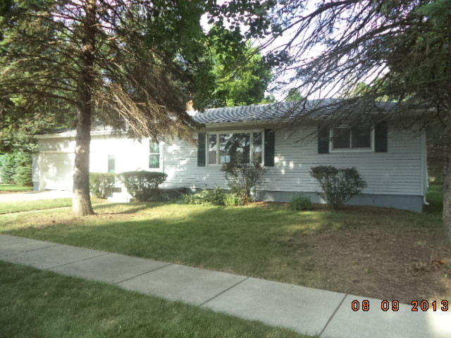 1146 Lee St, Milan, MI 48160 