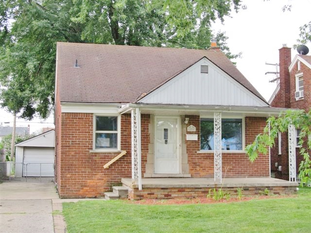 12887 Brest St, Southgate, MI 48195 