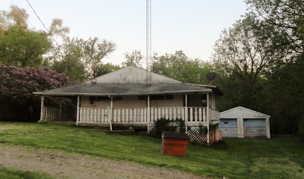 Ryno, Coloma, MI 49038 