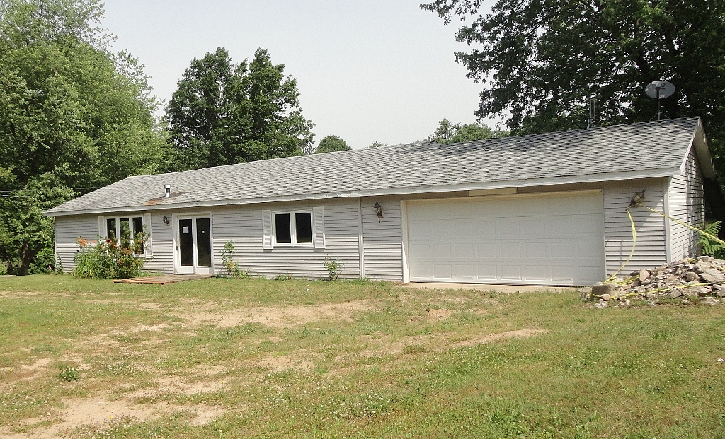 Oak Forest, Buchanan, MI 49107 