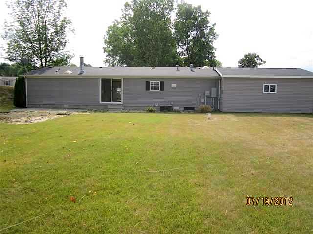 Heather Ln, Watervliet, MI 49098 