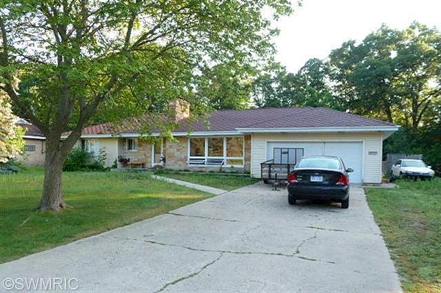 Lee, Muskegon, MI 49444 