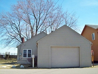 Lakeshore Dr, Newport, MI 48166 