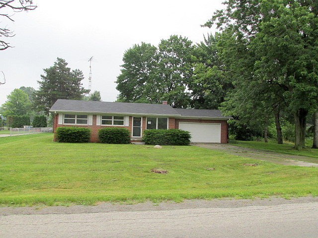 Douglas, Temperance, MI 48182 
