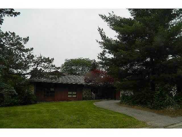 Comanche, Okemos, MI 48864 