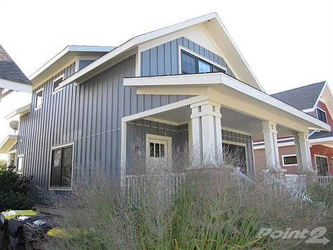 Spruce St, South Haven, MI 49090 