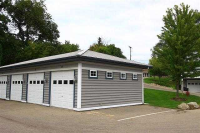 Oak St Apt 15, South Haven, MI 49090 