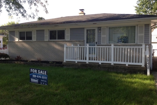 24468 Laurel Dr, Flat Rock, MI 48134 
