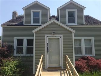 417 S Clinton St, Stockbridge, MI 49285 