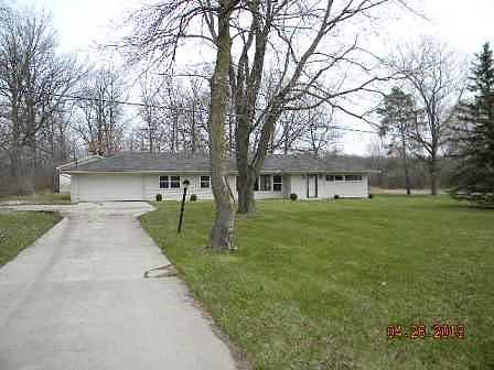 Mckinley, Montrose, MI 48457 
