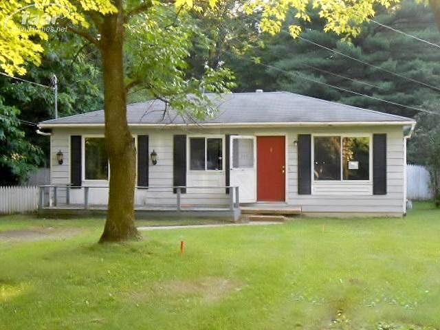Robinhood, Montrose, MI 48457 