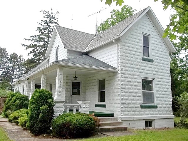 Sharon, Chesaning, MI 48616 