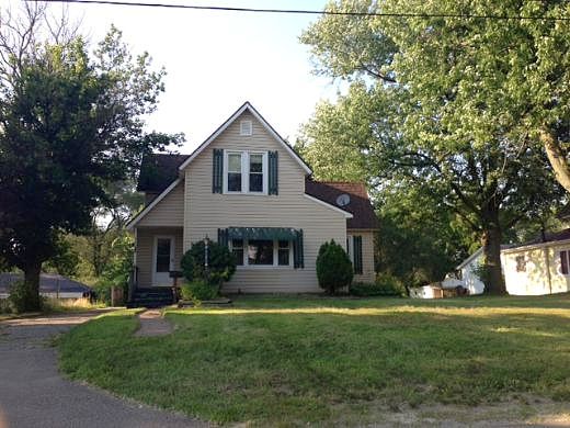 Canal Street, Chesaning, MI 48616 