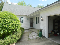S Wintergreen, Saginaw, MI 48603 