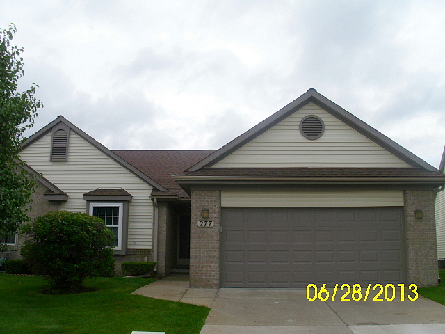 Winding Brook, Commerce Township, MI 48390 