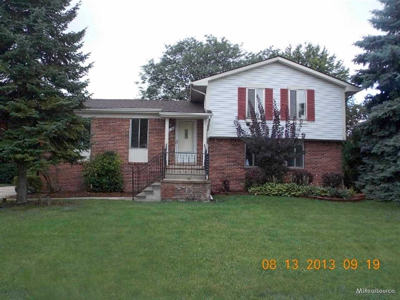 Coulon, Clinton Township, MI 48038 