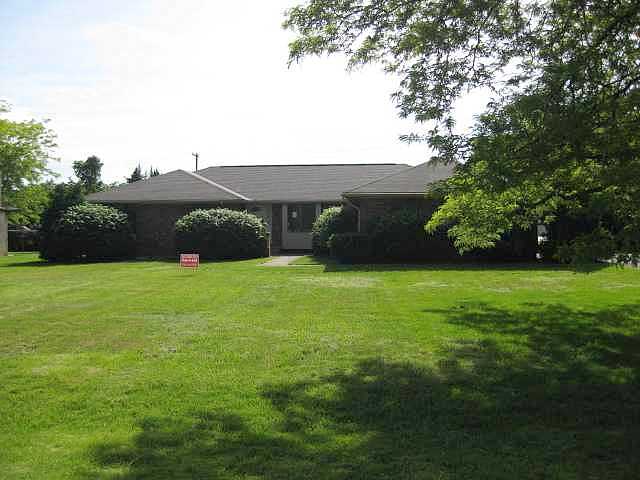 Meadowview, Livonia, MI 48152 