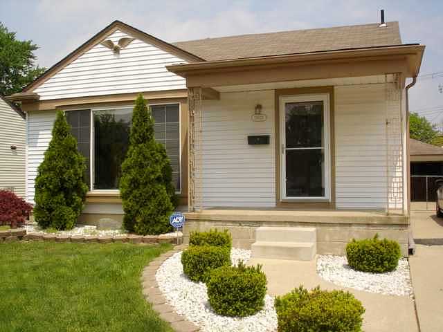 Barton, Garden City, MI 48135 