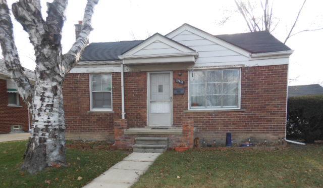 19267 Pinecrest Dr, Allen Park, MI 48101 