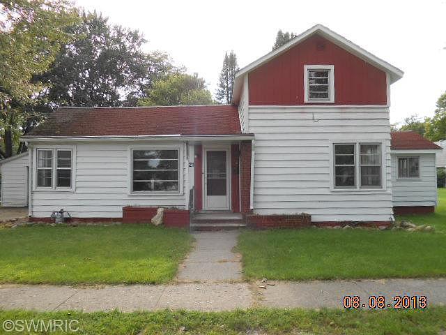 Wood, Quincy, MI 49082 
