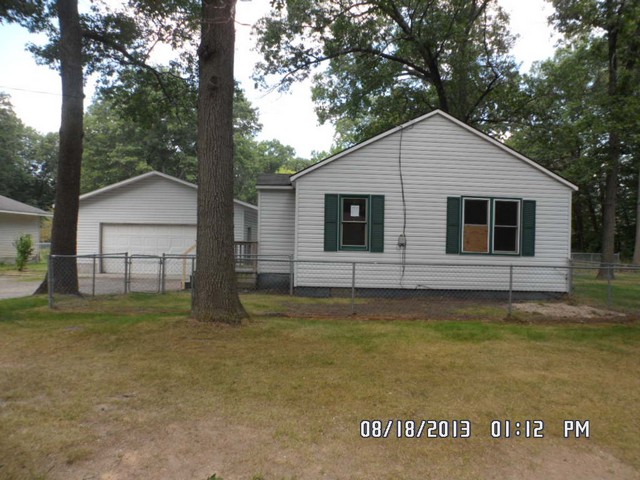 2596 Wesley Ave, Muskegon, MI 49442 