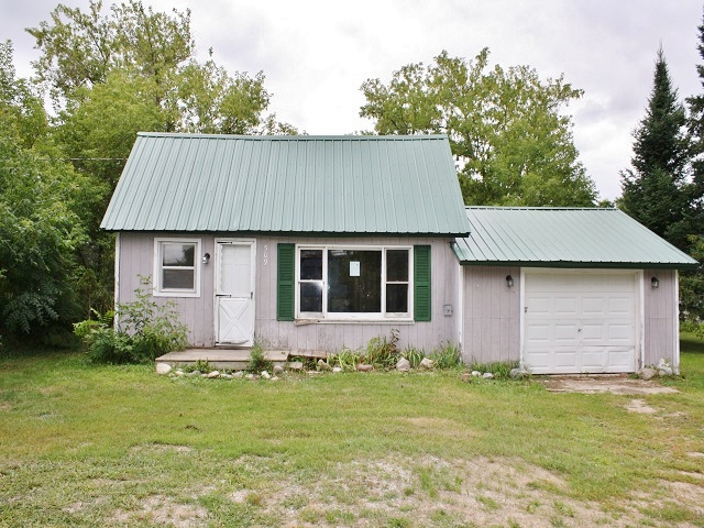 509 Forest St, Mancelona, MI 49659 