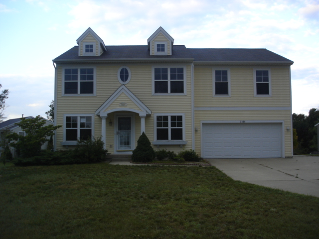 7328 Pine Valley Dr, Allendale, MI 49401 