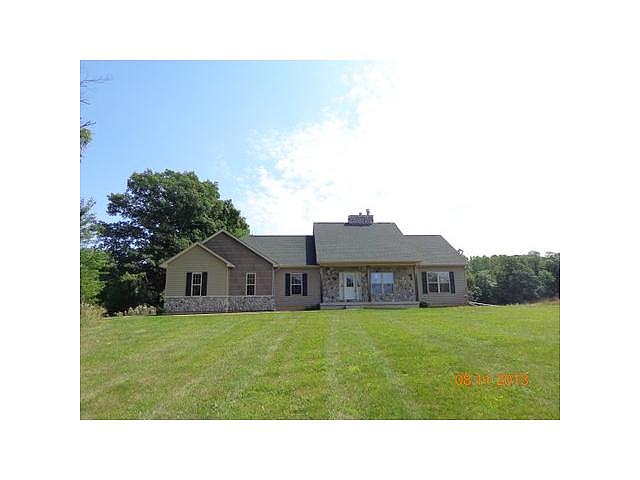 Oak Hills Dr, Eaton Rapids, MI 48827 
