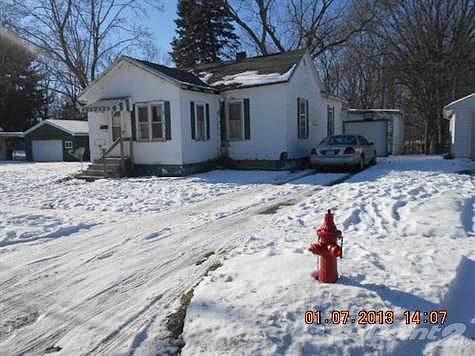 Chippewa St, Buchanan, MI 49107 